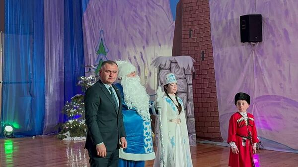 Открытие президентской елки в Цхинвале - Sputnik Южная Осетия