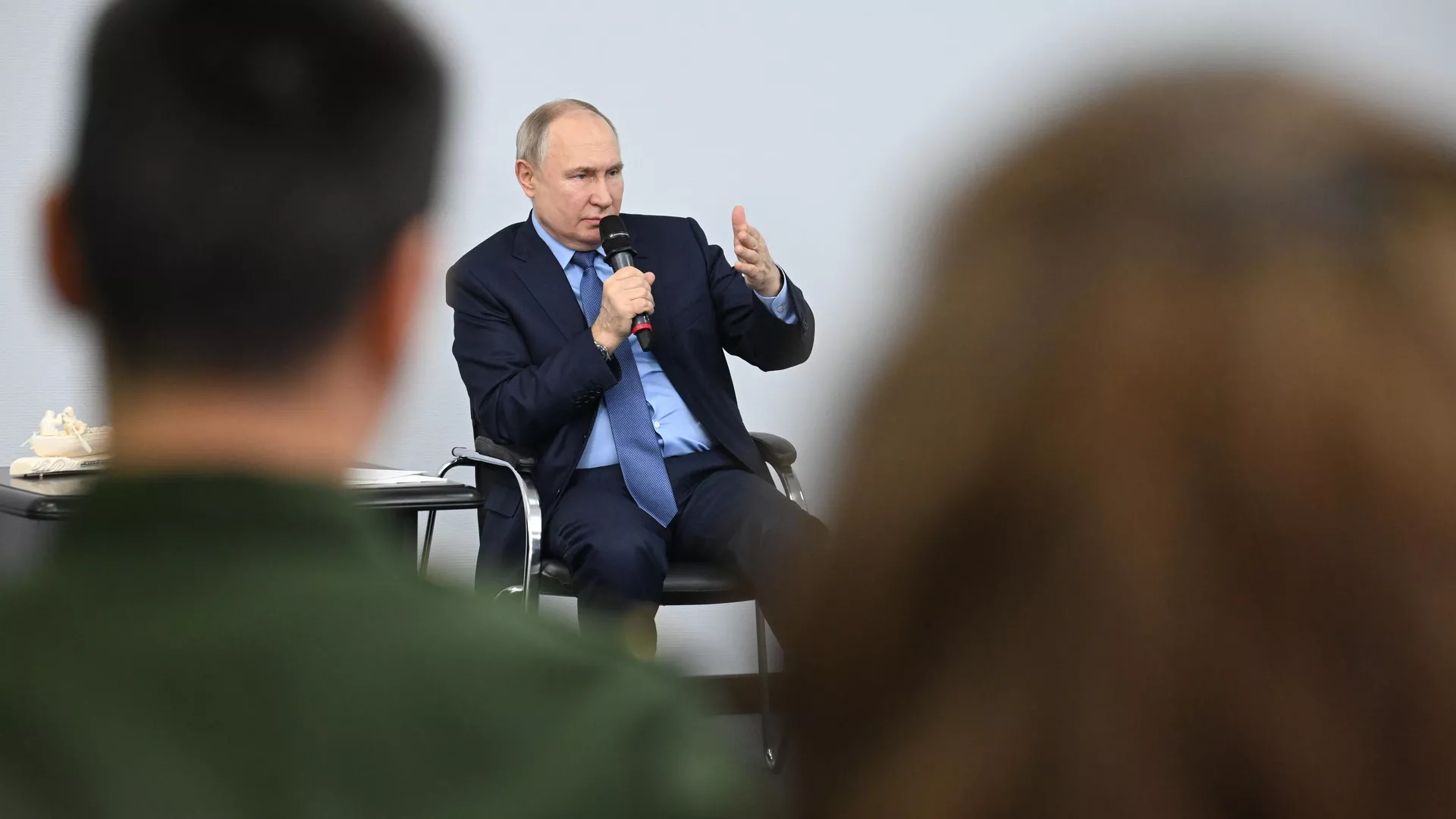 Рабочая поездка президента РФ В. Путина в Анадырь