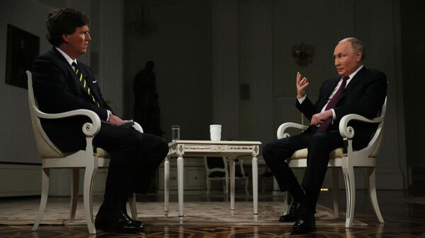 Президент РФ Владимир Путин дал интервью американскому журналисту Такеру Карлсону - Sputnik Южная Осетия