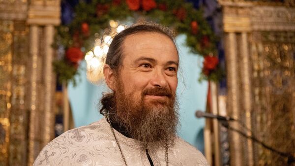 Отец Симон рассказал о правилах подготовки к таинству Крещения  - Sputnik Южная Осетия