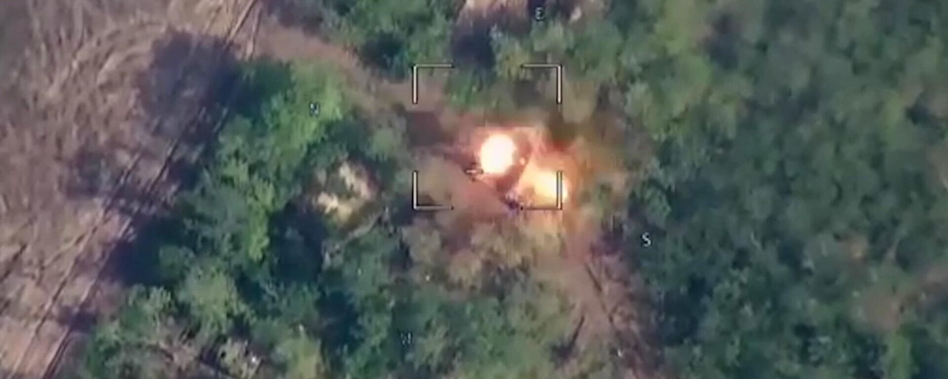 Применение барражирующего боеприпаса Ланцет против военной техники ВСУ. Архивное фото  - Sputnik Южная Осетия, 1920, 13.10.2025