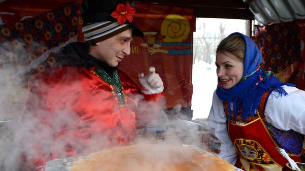 Блины и народные забавы: Котаева о ярмарке в Цхинвале - Sputnik Южная Осетия
