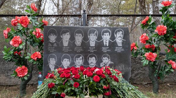 Памятник жертвам Ередской трагедии - Sputnik Южная Осетия