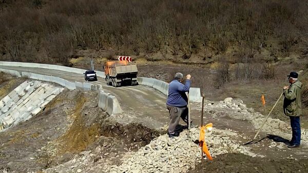 Ремонтные работы на дороге в Ленингорском районе РЮО  - Sputnik Южная Осетия