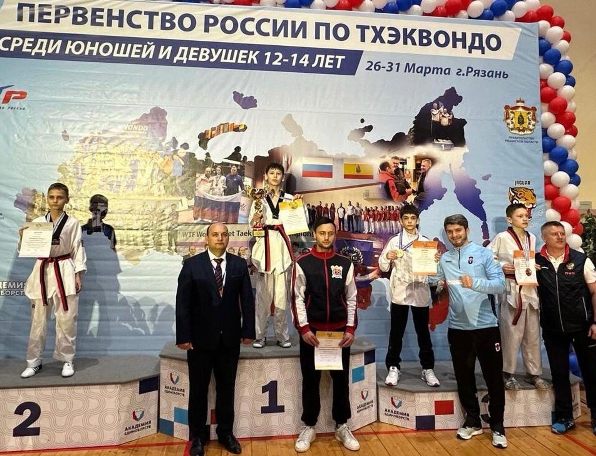Бронзовый призер первенства России по тхэквондо Тимур Гусов - Sputnik Южная Осетия, 1920, 01.04.2024