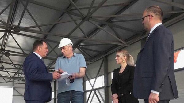 Джуссоев посетил консервный завод - Sputnik Южная Осетия