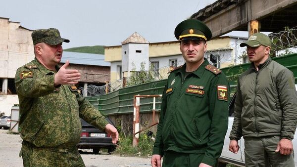 Врид министра обороны РЮО проверяет выполнение текущих задач - Sputnik Южная Осетия