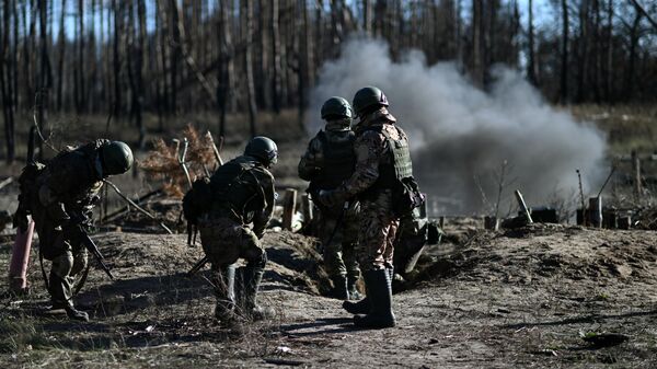 Российские военнослужащие в зоне проведения спецоперации. Архивное фото - Sputnik Южная Осетия
