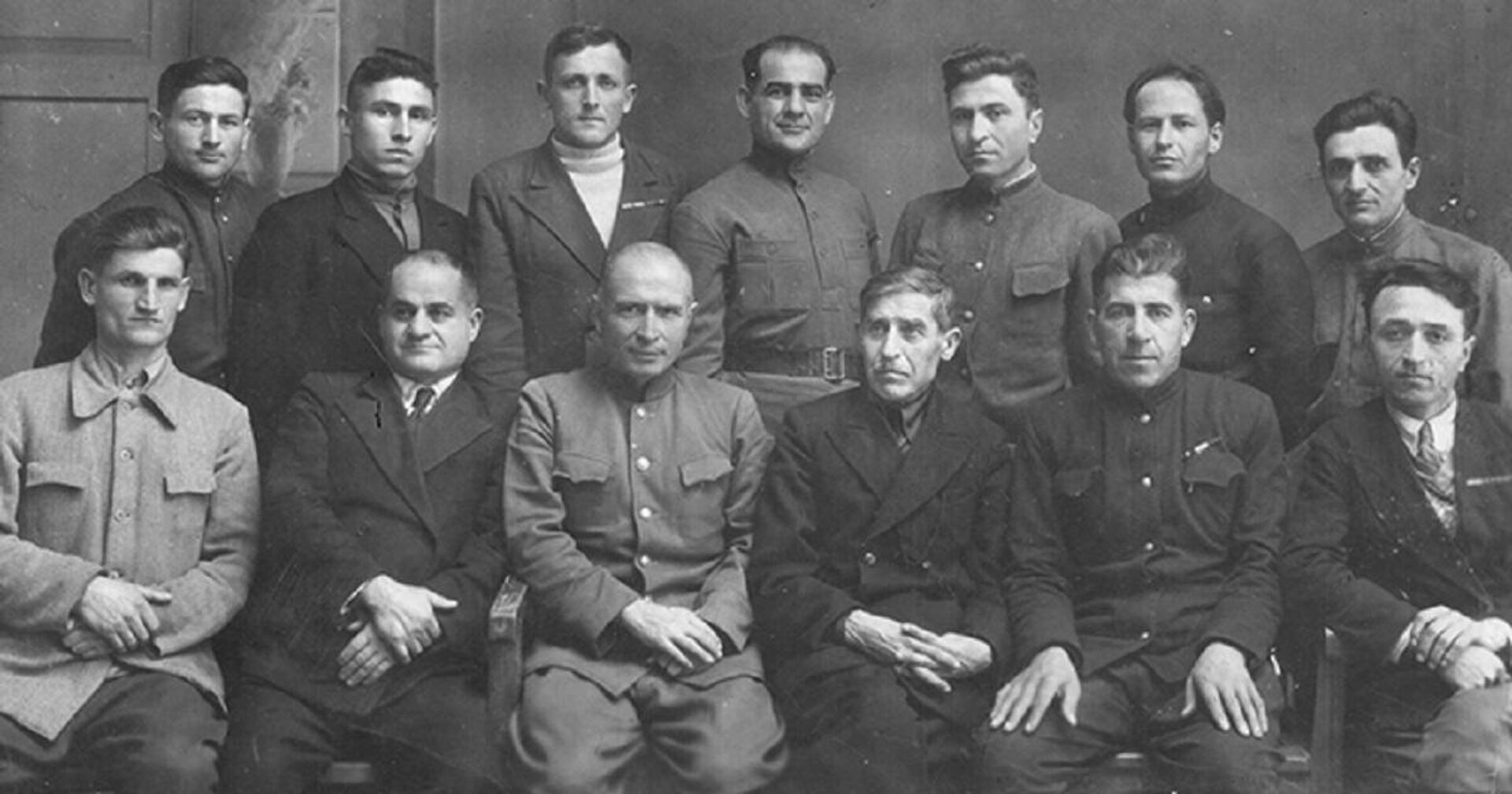 Осетинские писатели - Sputnik Южная Осетия, 1920, 03.05.2024