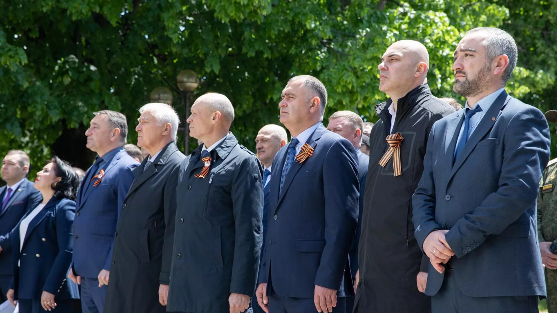 Церемония возложения Гирлянды Славы и Памяти к Обелиску павшим в годы Великой Отечественной войны