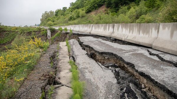 Цхинвал-Ленингор трассæ - Sputnik Хуссар Ирыстон