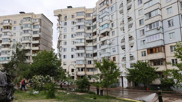 Обстановка возле обрушившегося жилого дома в Белгороде - Sputnik Южная Осетия