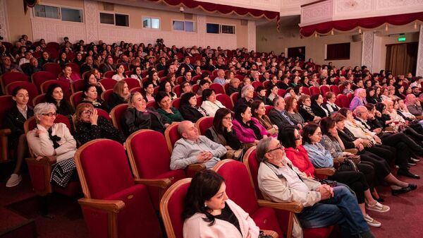 Паддзахадон драмон театр - Sputnik Хуссар Ирыстон