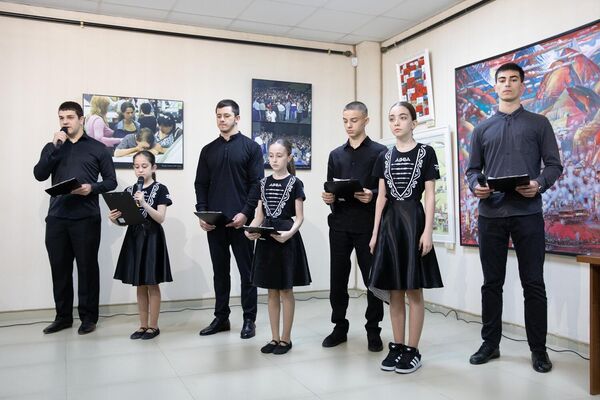 Фотовыставка Беслан: помнить, чтобы жить в ЮОГУ - Sputnik Южная Осетия