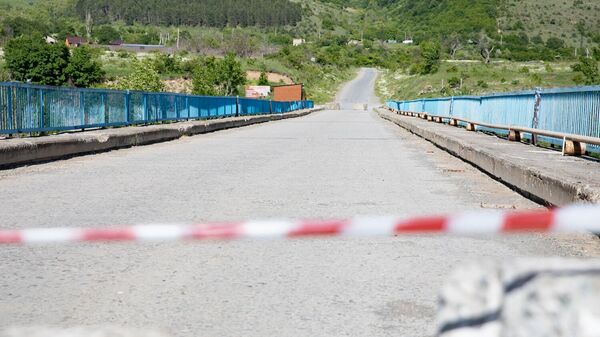 Повреждение опоры моста - Sputnik Южная Осетия