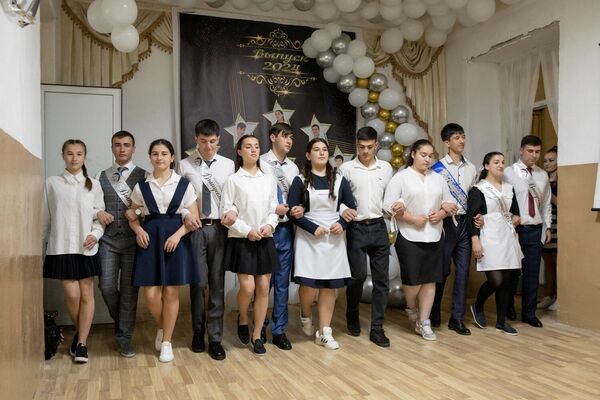 Последний звонок в школе №10 - Sputnik Южная Осетия