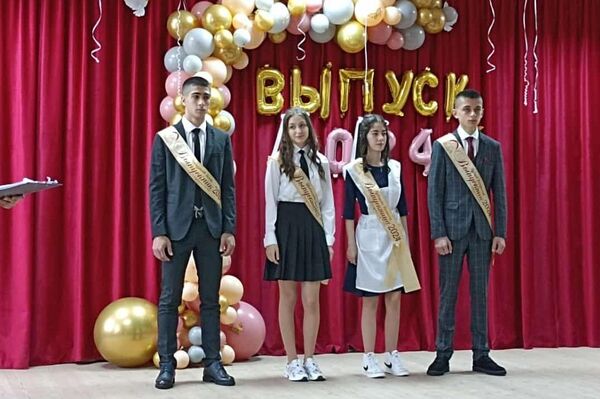 Последний звонок в Хетагуровской средней школе  - Sputnik Южная Осетия
