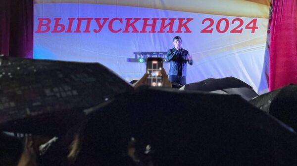 В Цхинвале прошел праздничный концерт для южноосетинских выпускников - Sputnik Южная Осетия