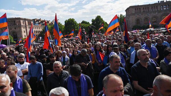 Акция протеста в Ереване. Архивное фото  - Sputnik Хуссар Ирыстон