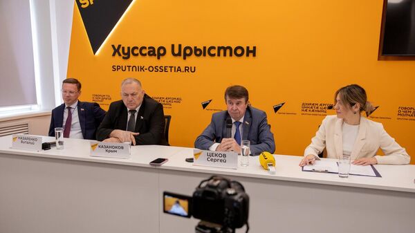 Высокие стандарты: наблюдатели от Совфеда РФ о парламентских выборах в Южной Осетии - Sputnik Южная Осетия