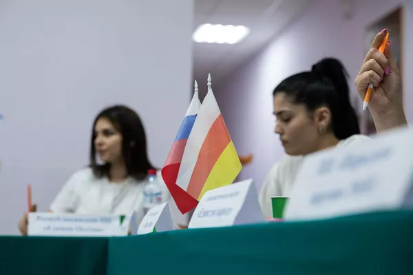 Выборы депутатов Парламента Республики Южная Осетия Выборы депутатов Парламента Республики Южная Осетия - Sputnik Южная Осетия