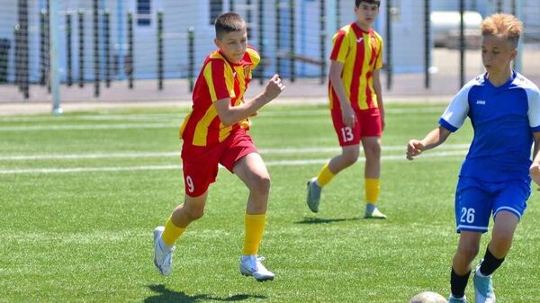Юные футболисты из Южной Осетии стали победителями Летнего кубка Спартака в Анапе - Sputnik Южная Осетия