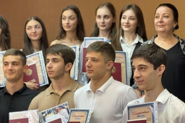 В Цхинвале прошел первый выпуск хореографической школы-студии при Министерстве культуры Южной Осетии - Sputnik Южная Осетия