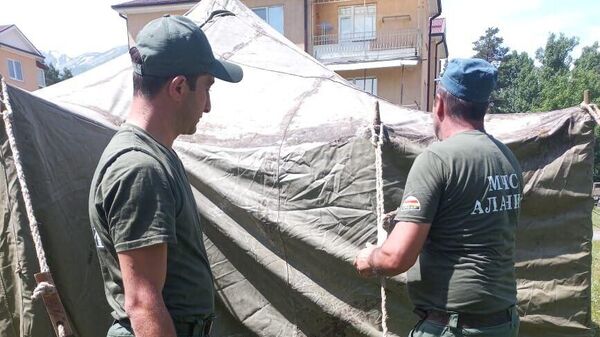 В Квайсе продолжают устанавливать палатки для жителей - Sputnik Южная Осетия