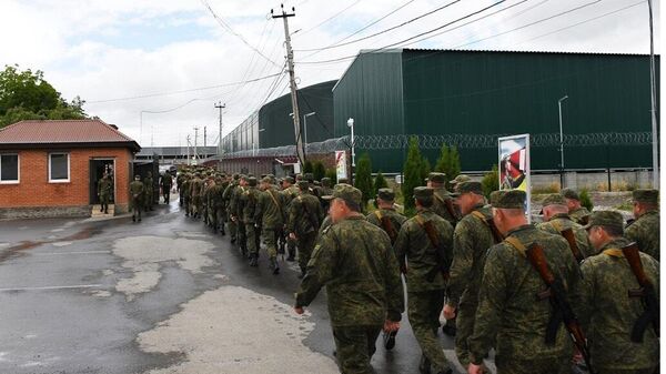Марш-бросок по пересеченной местности военнослужащих Южной Осетии - Sputnik Южная Осетия