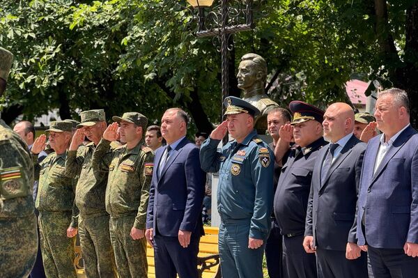 Торжественная церемония приведения присяги роты молодого пополнения ВС РЮО - Sputnik Южная Осетия