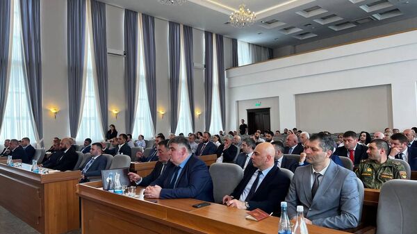 На сессии парламента Южной Осетии  - Sputnik Южная Осетия