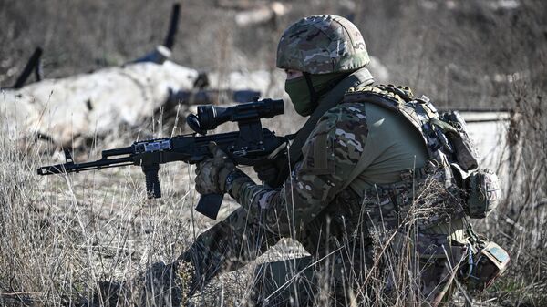 Боец спецназа Ахмат в зоне СВО. Архивное фото - Sputnik Южная Осетия