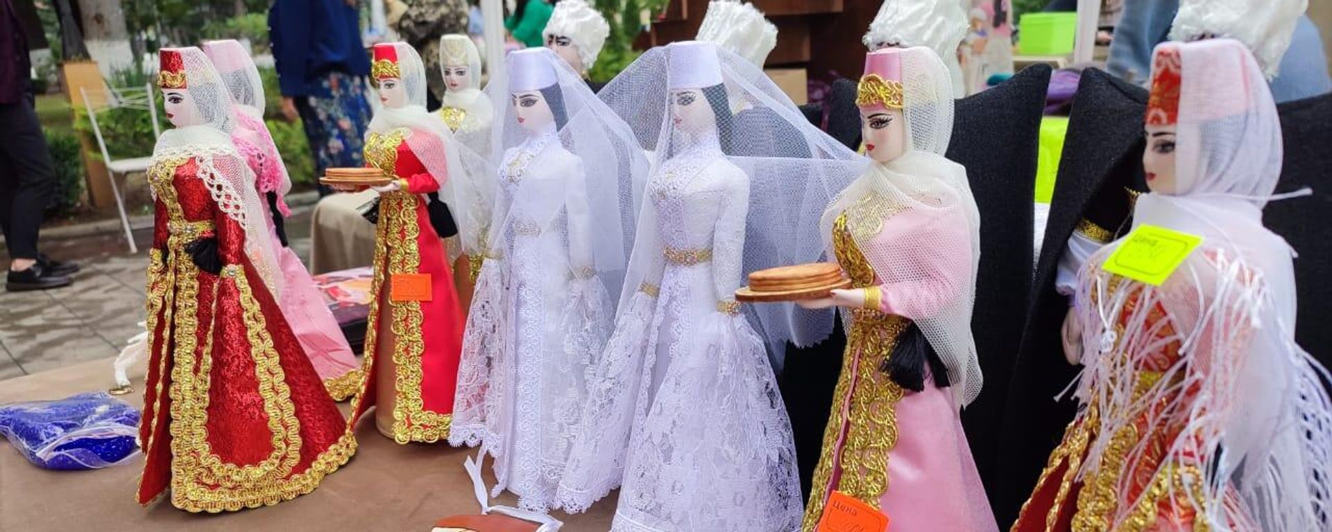 В Цхинвале прошла выставка-ярмарка декоративно-прикладного искусства Возрождение - Sputnik Южная Осетия, 1920, 26.08.2024