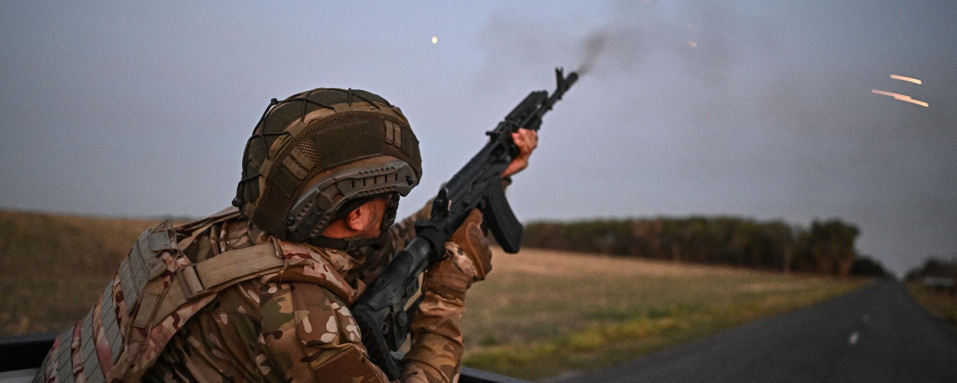 Военнослужащий спецназа Ахмат на задании в Курской области  - Sputnik Южная Осетия, 1920, 09.09.2024