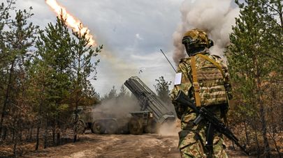 Работа расчета РСЗО "Ураган". Архивное фото 