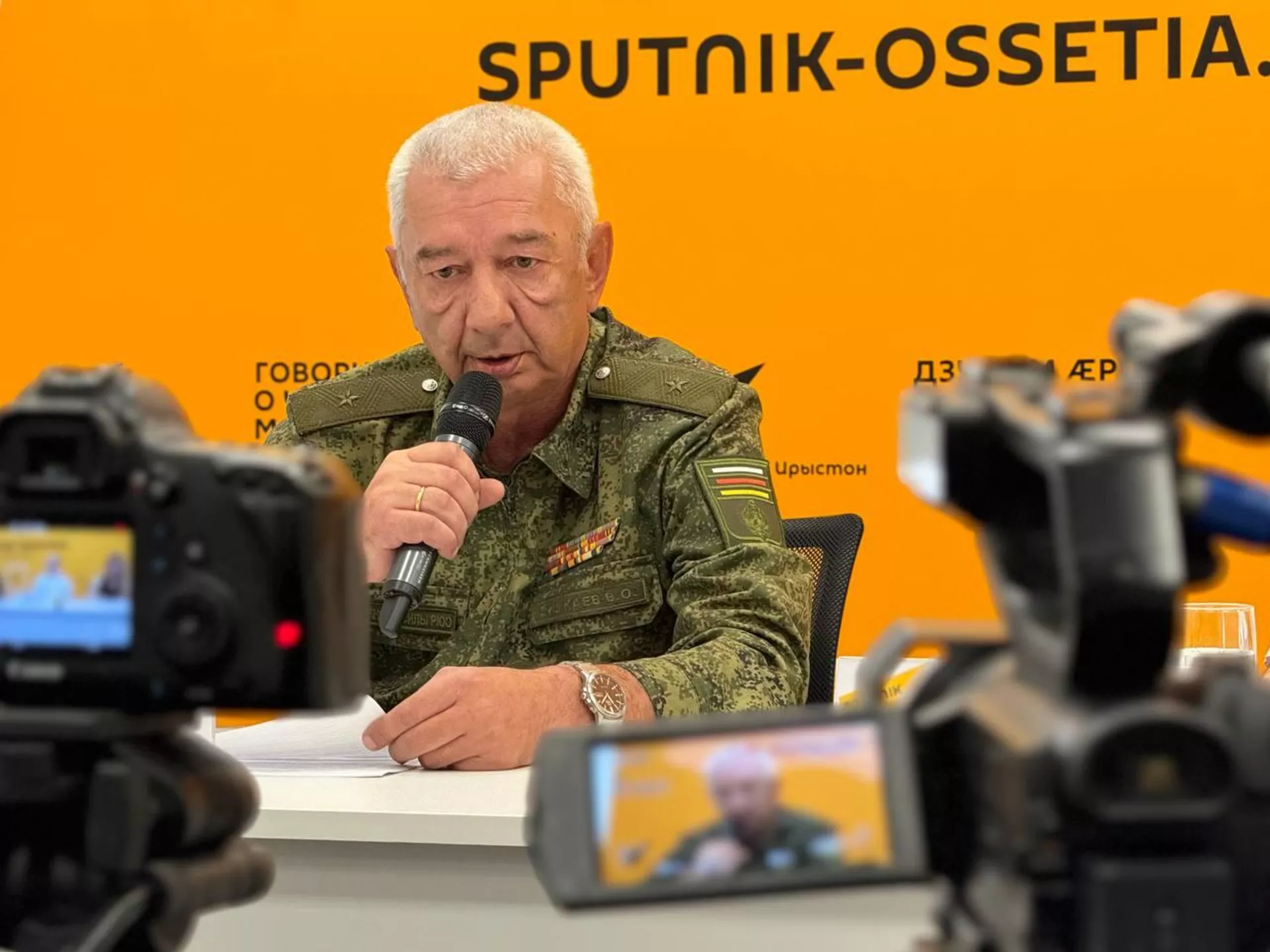 Пресс-конференция в Sputnik Пресс-конференция в Sputnik