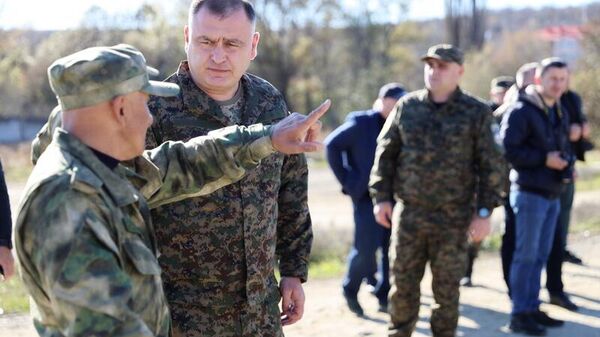 Алан Гаглоев посетил совместные учения правоохранительных органов и силовых структур - Sputnik Южная Осетия