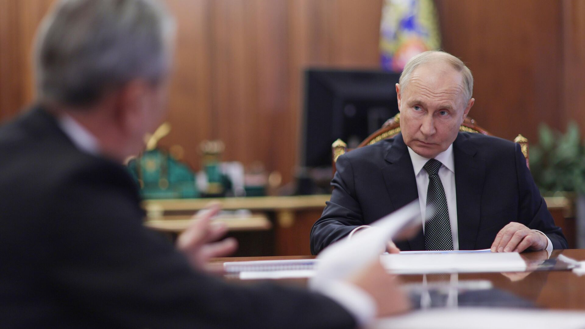 Президент Владимир Путин встретился с главой Республики Северная Осетия - Алания Сергеем Меняйло - Sputnik Южная Осетия, 1920, 11.11.2024