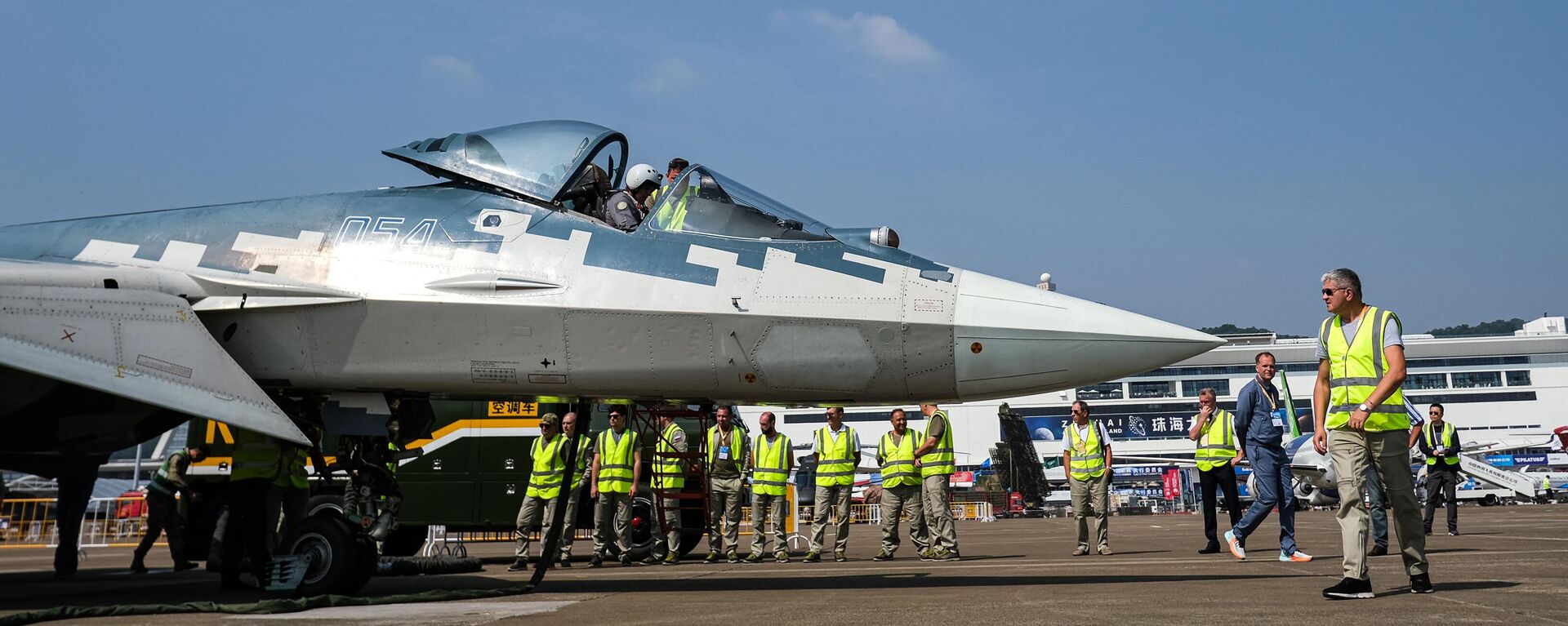 Многофункциональный истребитель Су-57Э на Airshow China 2024 - Sputnik Южная Осетия, 1920, 12.11.2024