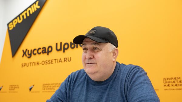 Вадим Цховребов - Sputnik Южная Осетия