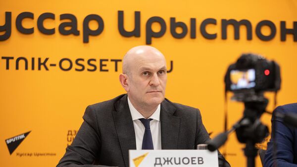 Министр иностранных дел Южной Осетии Ахсар Джиоев - Sputnik Южная Осетия