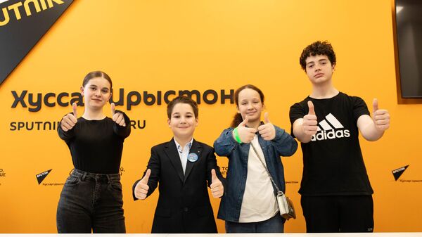 Школьники из Южной Осетии побывавшие в Артеке - Sputnik Южная Осетия