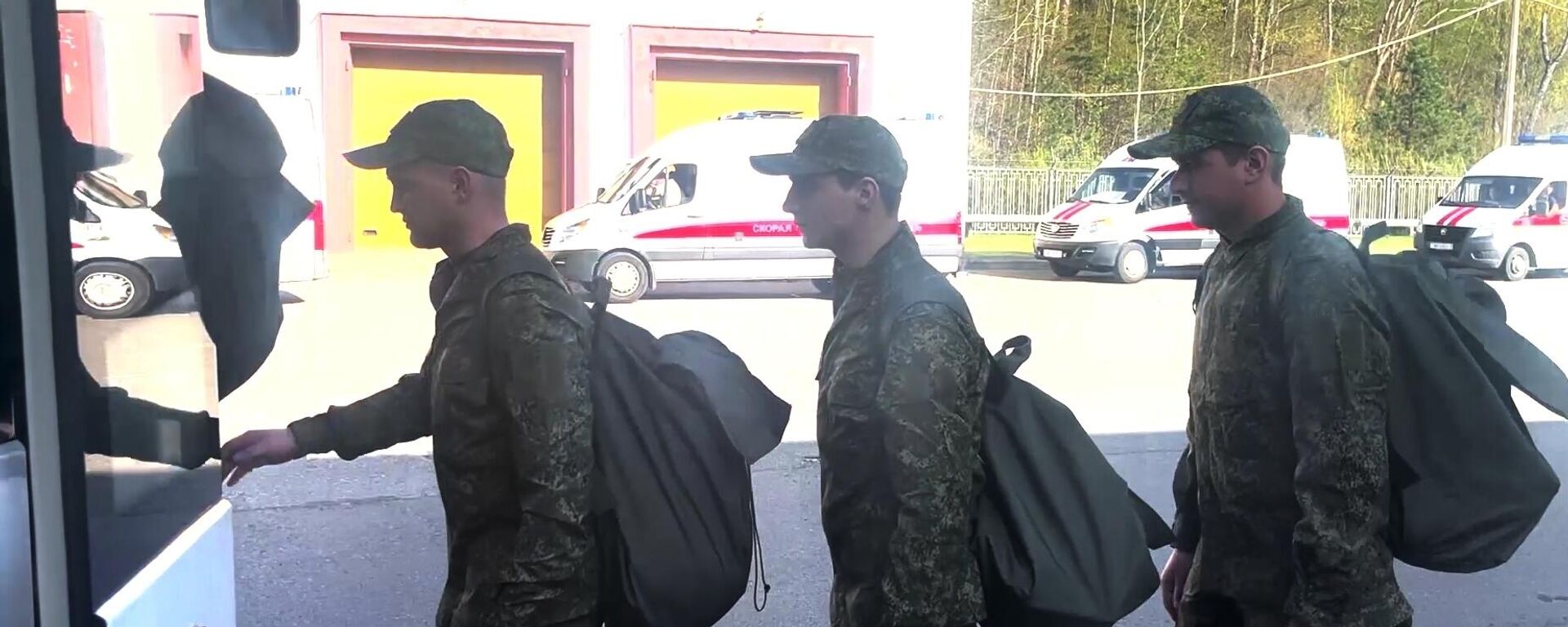 Обмен военнопленными между Россией и Украиной в канун Пасхи - Sputnik Южная Осетия, 1920, 19.04.2025