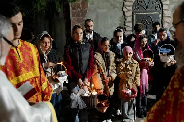 Пасхальная служба в храме Рождества Пресвятой Богородицы Пасхальная служба в храме Рождества Пресвятой Богородицы - Sputnik Южная Осетия