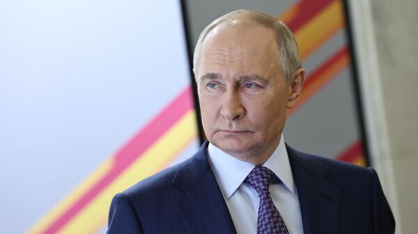 Президент России Владимир Путин. Архивное фото - Sputnik Южная Осетия