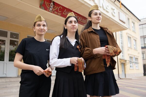 Старт акции Георгиевская ленточка в Цхинвале Старт акции Георгиевская ленточка в Цхинвале - Sputnik Южная Осетия