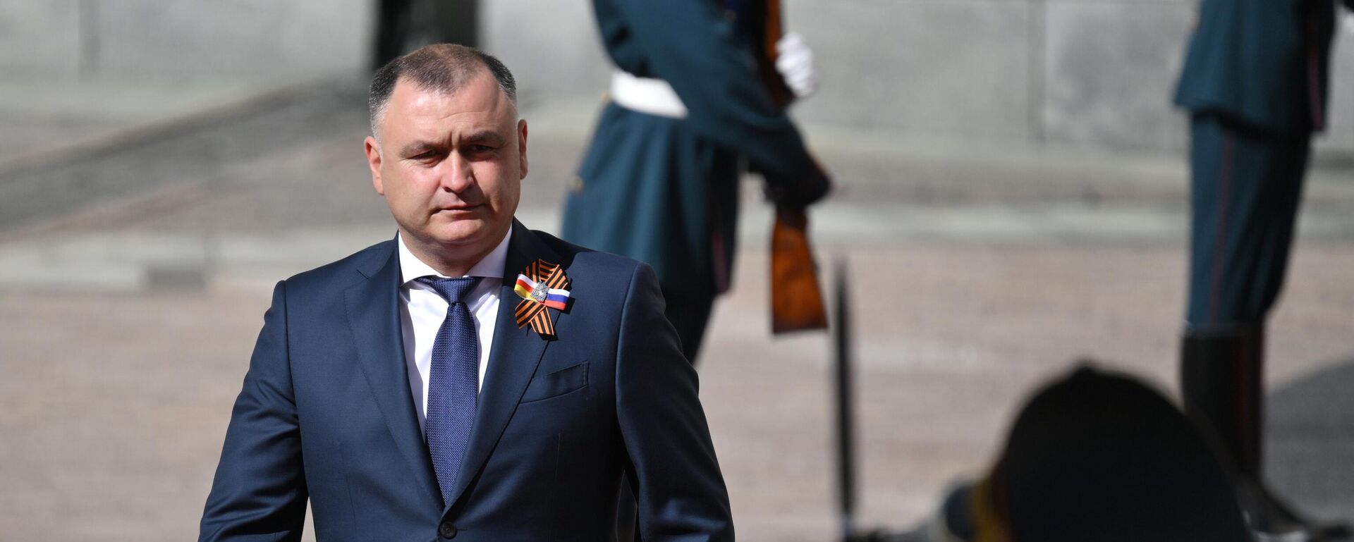 Президент Южной Осетии Алан Гаглоев  - Sputnik Южная Осетия, 1920, 09.05.2025