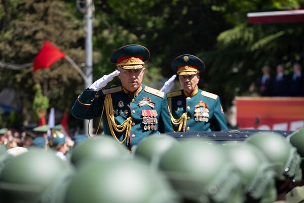 Военный парад в Цхинвале в честь 80-летия Победы в Великой Отечественной войне - Sputnik Южная Осетия