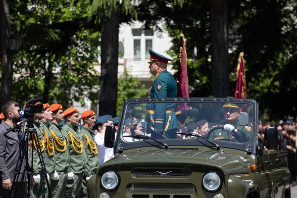 Военный парад в Цхинвале в честь 80-летия Победы в Великой Отечественной войне - Sputnik Южная Осетия