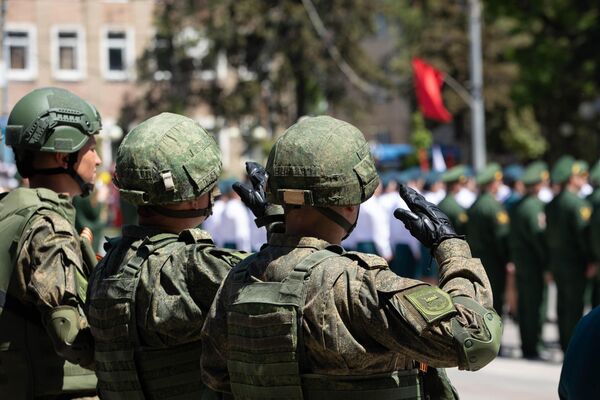 Военный парад в Цхинвале в честь 80-летия Победы в Великой Отечественной войне - Sputnik Южная Осетия